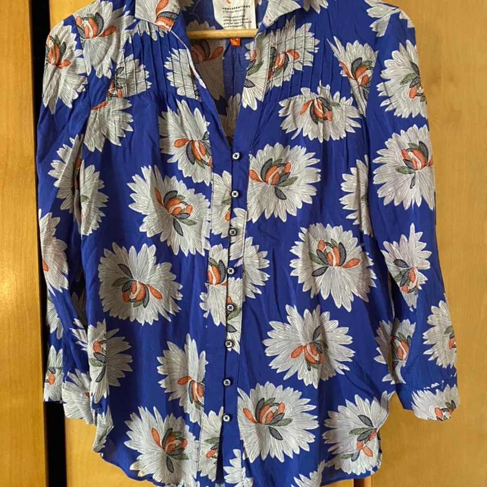 52 Conversations by Anthropologie Sz. 6 Button Up